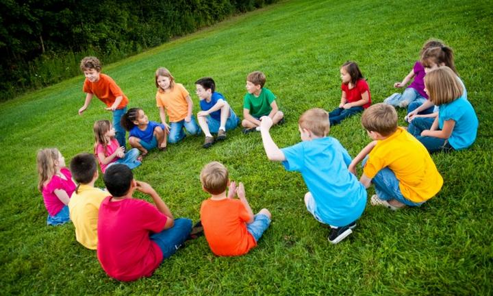 Kids birthday party games - Duck duck goose
